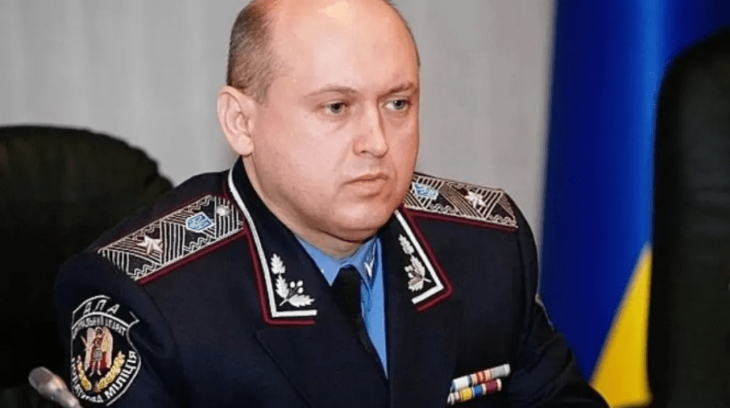 Андрій Головач: як експодатківець часів Януковича віджимав бізнес, а нині шикує на пенсії 3 Андрій Головач: як експодатківець часів Януковича віджимав бізнес, а нині шикує на пенсії