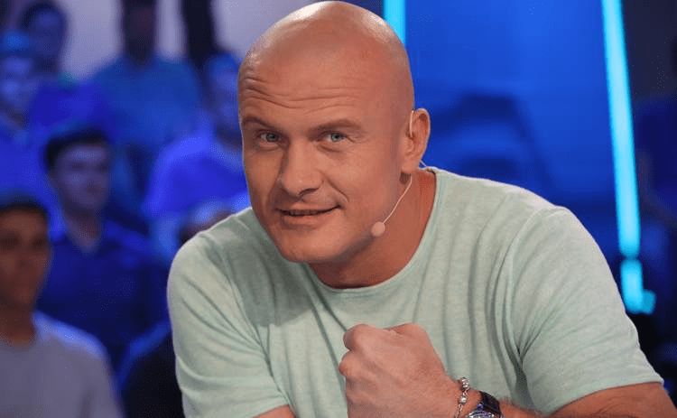 Мати В’ячеслава Узелкова розповіла деталі про останні дні життя та смерть боксера