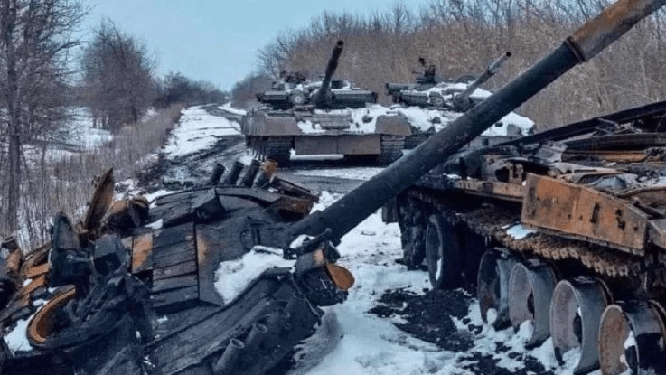 Після значних втрат ворог змушений відступати на кількох напрямках: DeepState