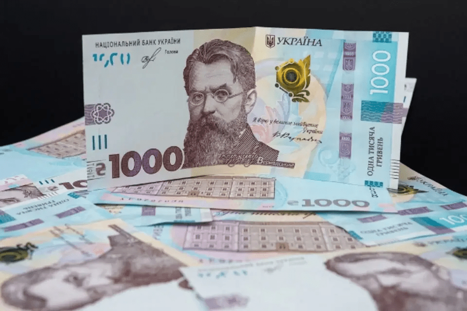 Коли виплатять “тисячу Зеленського”: в Укрпошті розповіли деталі