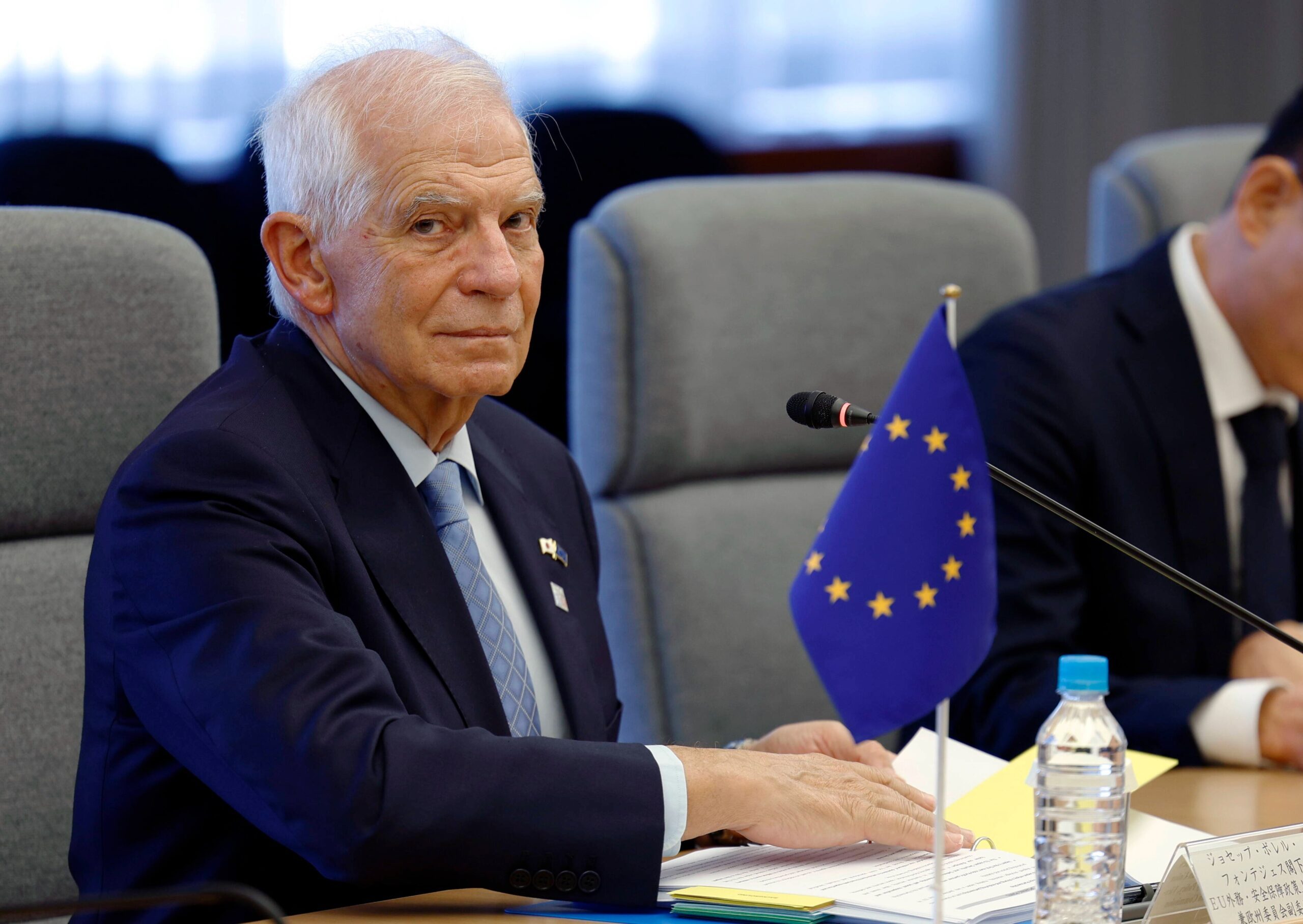 Борель закликав Захід дозволити Києву бити по військових цілях у РФ