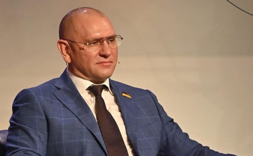 Ездил в Лукашенко и угрожал Зеленскому: нардепа привезли в суд ➤ Prozoro.net.ua