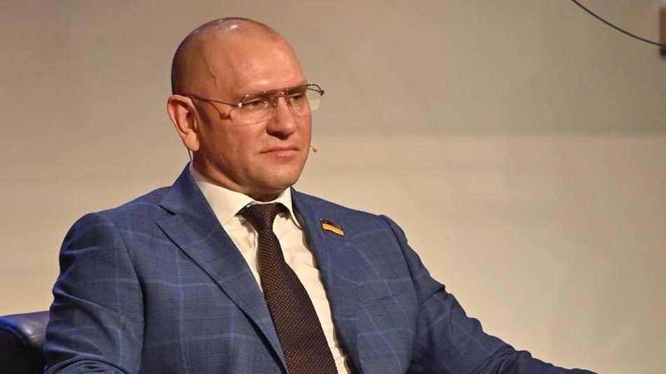 Ездил в Лукашенко и угрожал Зеленскому: нардепа привезли в суд ➤ Prozoro.net.ua