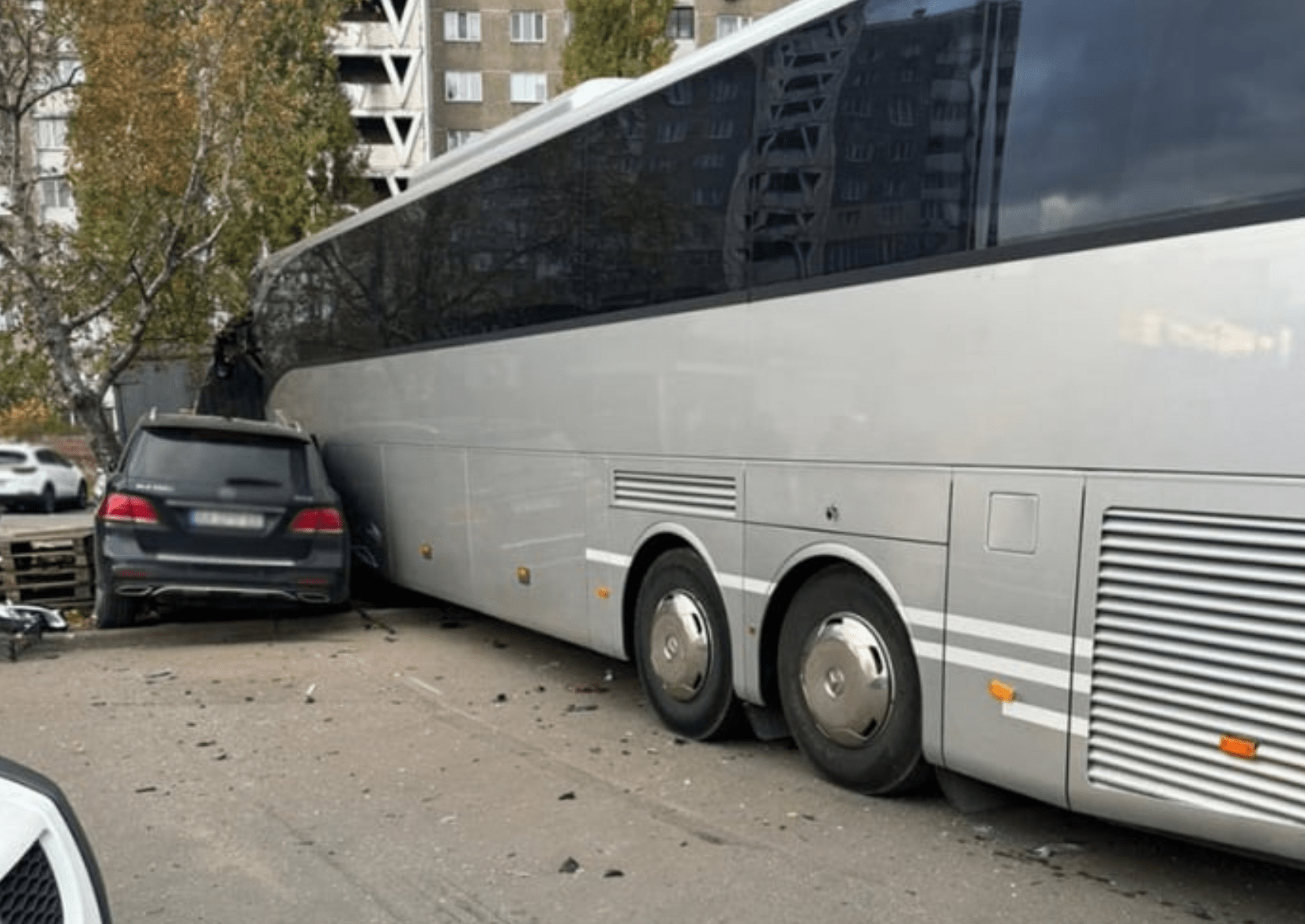 Нові подробиці жахливої ​​ДТП у Києві: автобус вилетів на тротуар ➤ Prozoro.net.ua