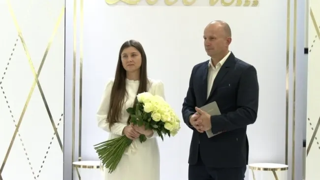 У Рівному Трамп одружився з українкою: відео ➤ Prozoro.net.ua