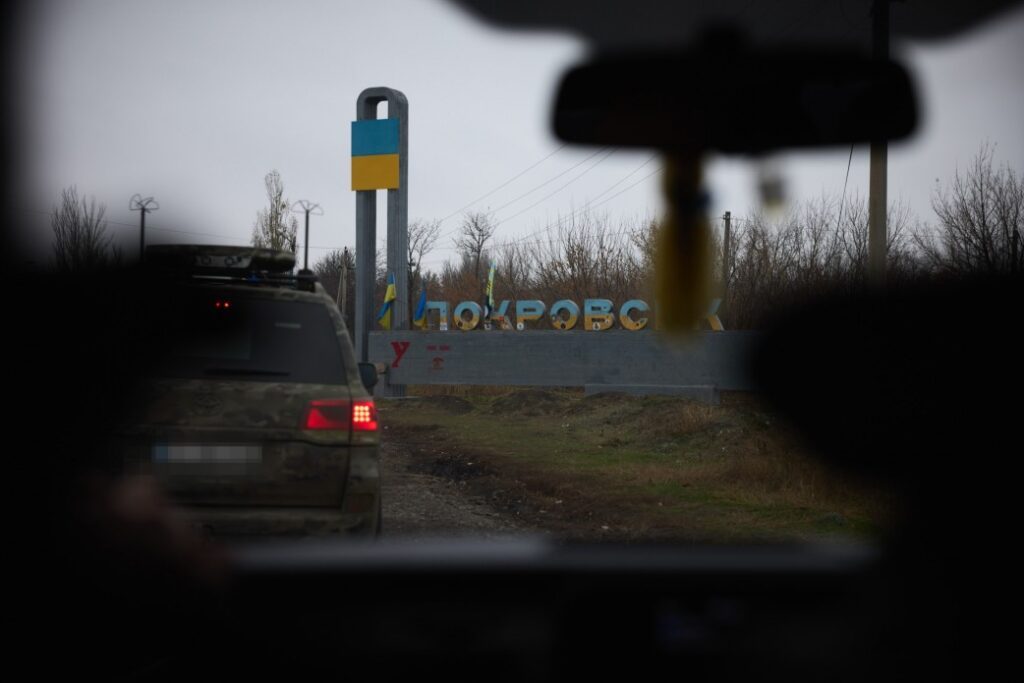 После Покровска Зеленский посетил Купянск: фото