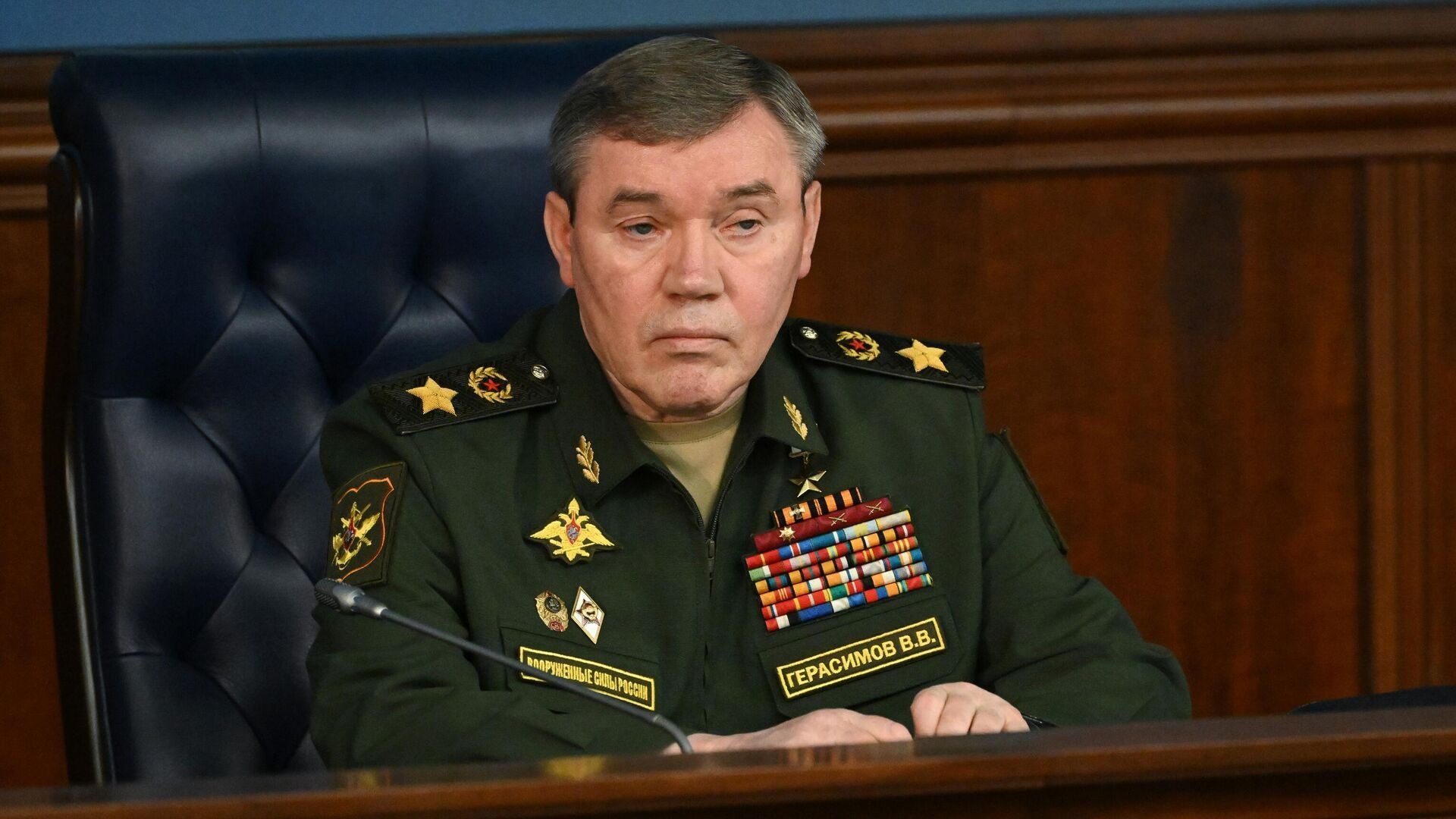 Герасимов звонил главе армии США: говорили об Орешнике и Украине