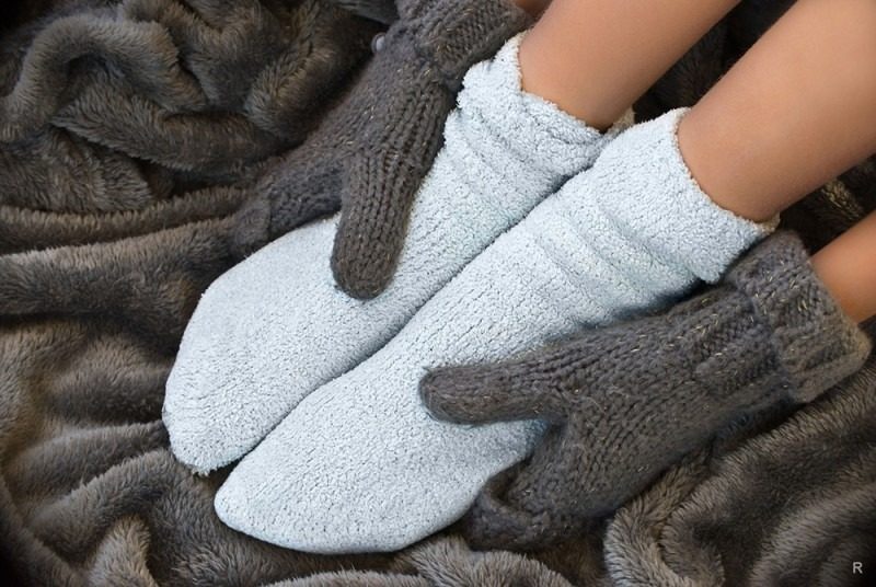 Почему мерзнут ноги и когда это симптом болезни