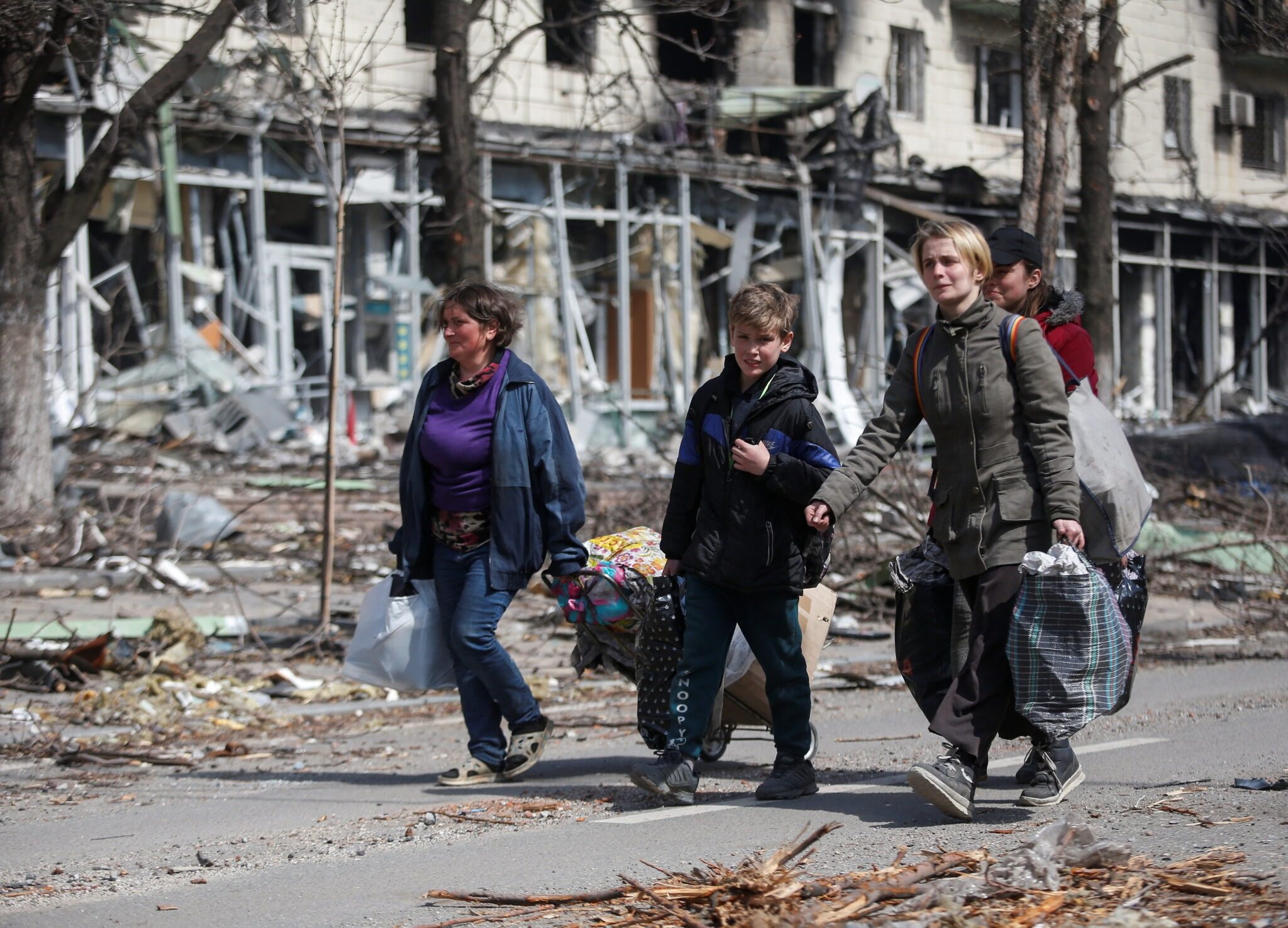 Звідти зовсім не очікували: кого почали звозити до Маріуполя ➤ Prozoro.net.ua