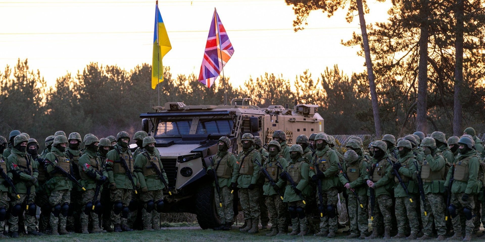 Британия и Франция думают о размещении войск в Украине: источник