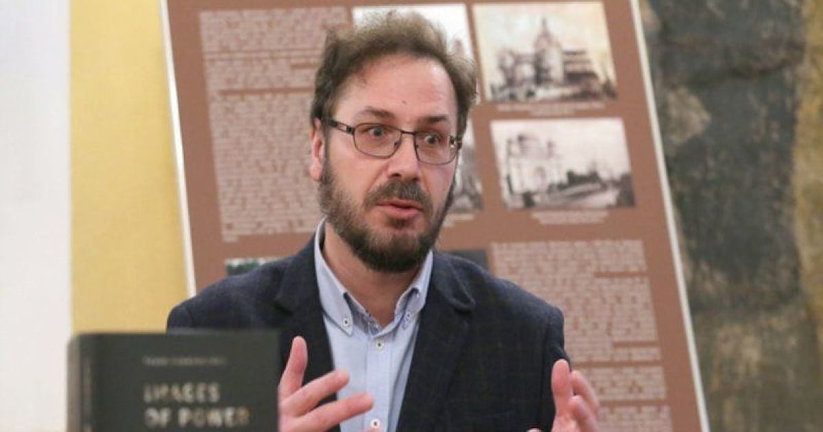 Директор украинского нацмузея уехал в командировку за границу и не вернулся