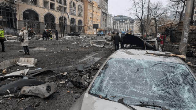 Ракетний удар по Києву: які наслідки атаки (фото)