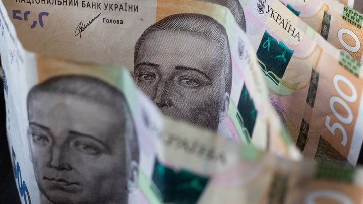 Пенсионеры получат доплаты до Нового года: кому сколько начислят