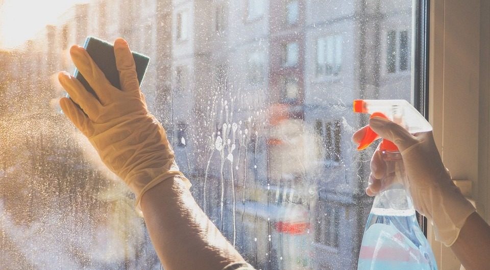 Експерти закликали промити вікна оцтом у грудні: для чого ➤ Prozoro.net.ua