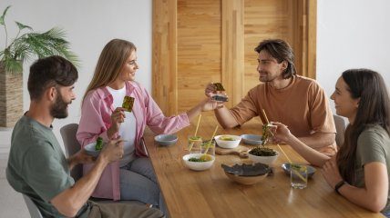 Пять вещей, которыми нельзя хвастаться перед гостями: притягивает беду