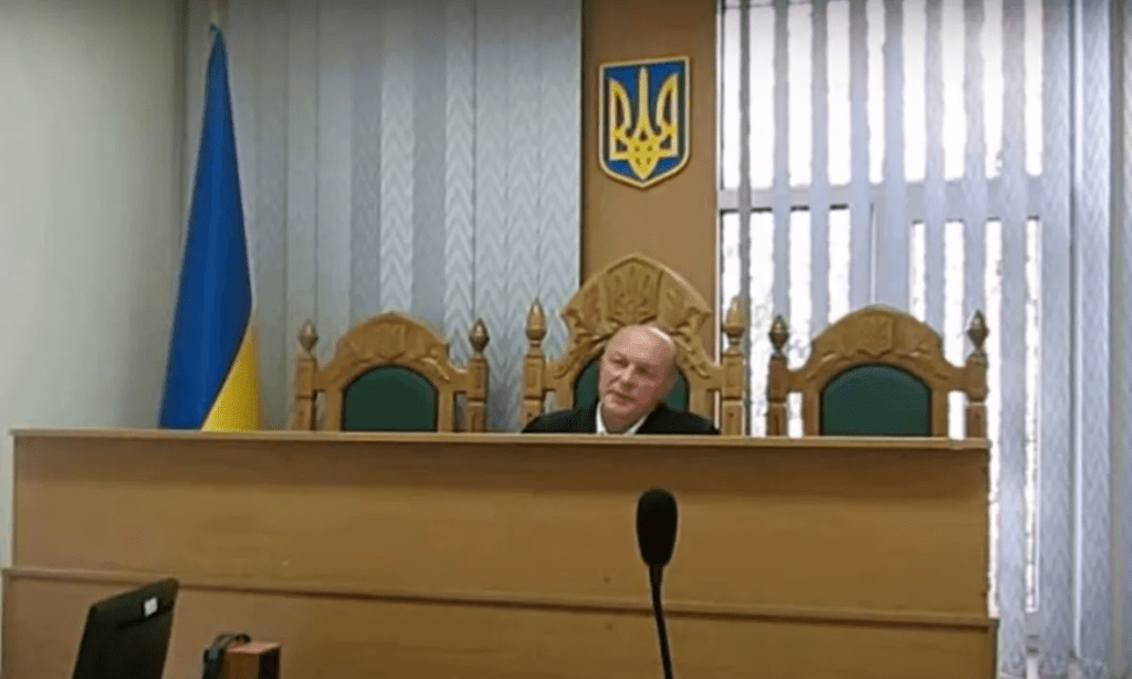 Судді і поліцейські масово приватизують службове житло: розслідування Bihus.Info