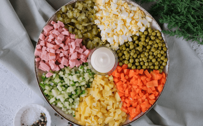 Что добавить в салат Оливье для вкуса: этот ингредиент решает всё ➤ Prozoro.net.ua
