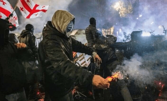Країни Балтії запроваджують санкції через придушення протестів у Грузії
