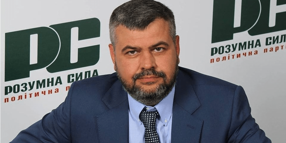 Що відомо про скандальний законопроєкт від ОПЗЖ про розміщення інформації з публічних реєстрів та чим “прославився” його автор