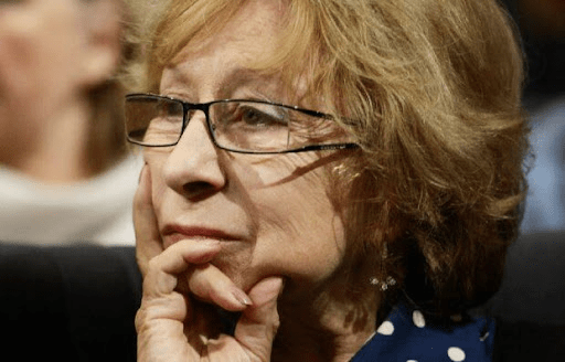 Чергова істерика росіян: Лія Ахеджакова висловила підтримку Україні просто на театральній сцені