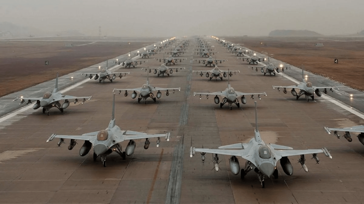 Авіаційний експерт пояснив проблеми застосування літаків F-16 в Україні ➤ Prozoro.net.ua