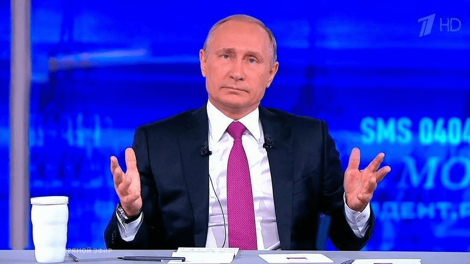 Путін цинічно висловився про війну проти України, уникаючи питань про Курщину