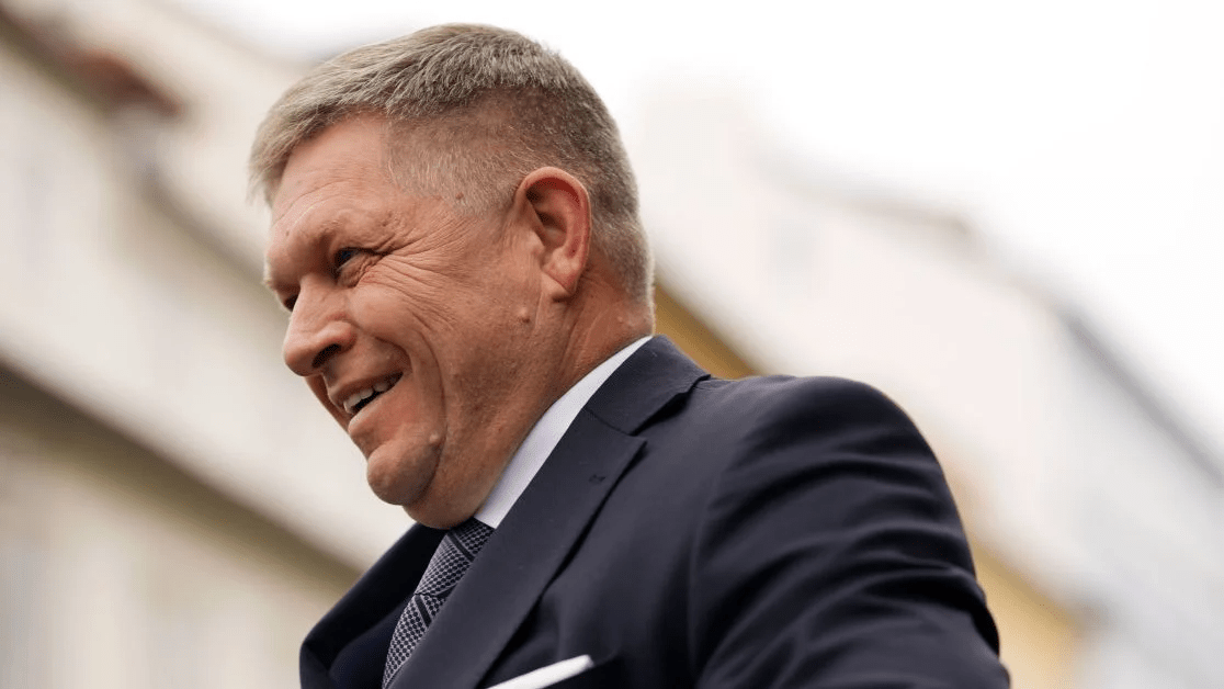 Поїздка Фіцо до Путіна: як на це відреагували у Словаччині