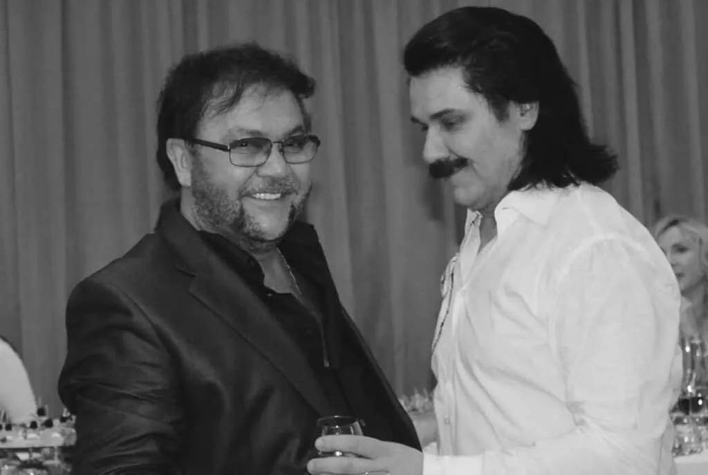 Чи спілкується після смерті, ліпшого друга, Павло Зібров з його дружиною Світланою Білоножко