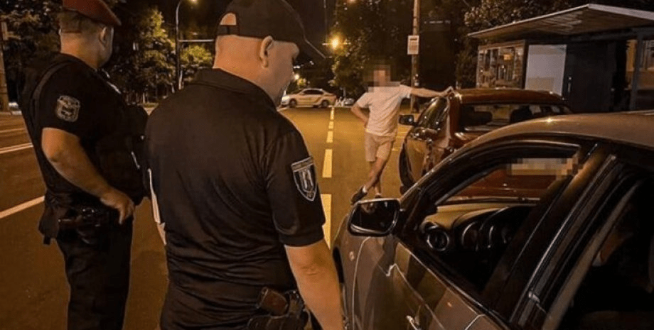 Що чекає на порушників комендантської години у новорічну ніч: відповідь Нацполіції