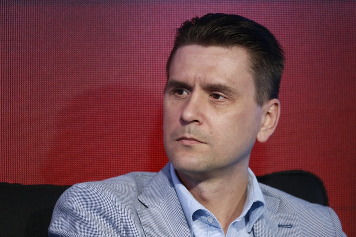 Запрошений військовий експерт накричав на ведучу в ефірі: “Ша! Ша!”