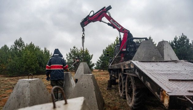 Сырский сказал 7 областям Украины строить фортификации в глубину