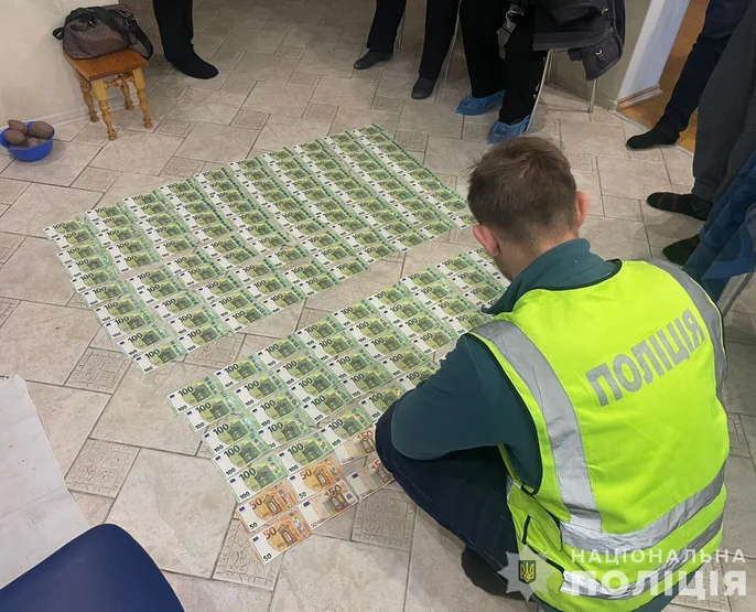 Працівників УЗ підозрюють у зароблянні мільйонів на квитках за кордон ➤ Prozoro.net.ua