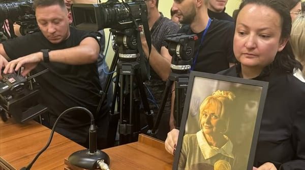 «Обидел мою семью»: дочь Фарион набросилась на Усика после победы
