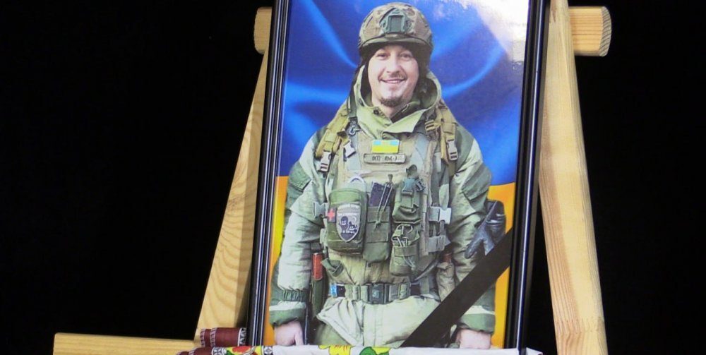 На Хмельниччині попрощалися з пілотом, який знищив сотні окупантів ➤ Prozoro.net.ua