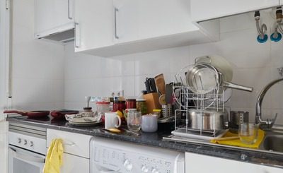 Пора выбросить эти вещи из кухни: они притягивают бедность