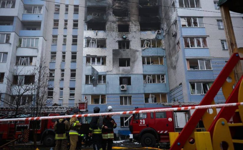 “Пожежа почалася миттєво”: мешканці будинку у Глевасі про падіння уламків дрона ➤ Prozoro.net.ua