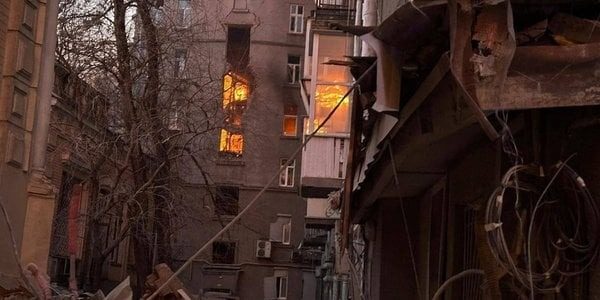 Російський обстріл 1 січня пошкодив будинок Олі Полякової у Києві