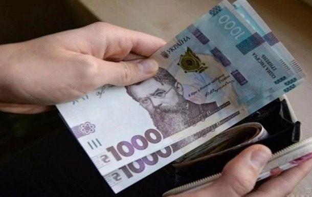 Ринок праці спустошений: українців заманюють високими зарплатами