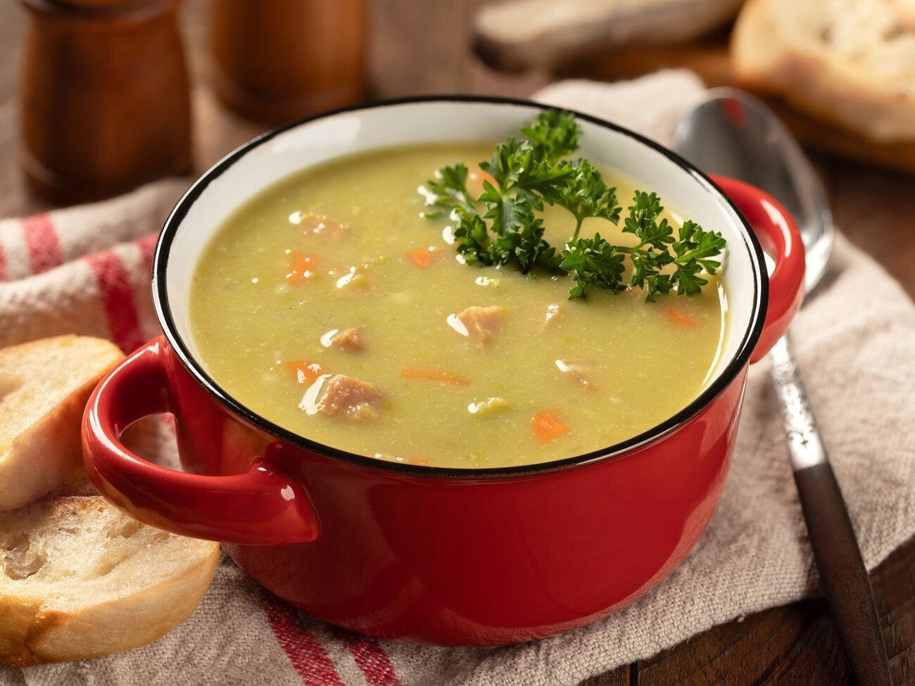 Это нужно добавить в гороховый суп в конце: будет в сто раз вкуснее ➤ Prozoro.net.ua