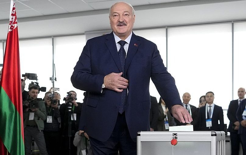 Вибори у Білорусі: Лукашенко проголосував «за всіх» ➤ Prozoro.net.ua
