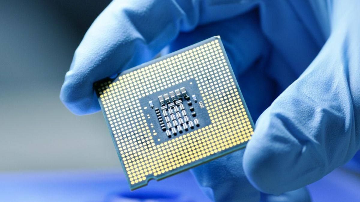 Україна планує запустити власне виробництво чипів до 2030 року