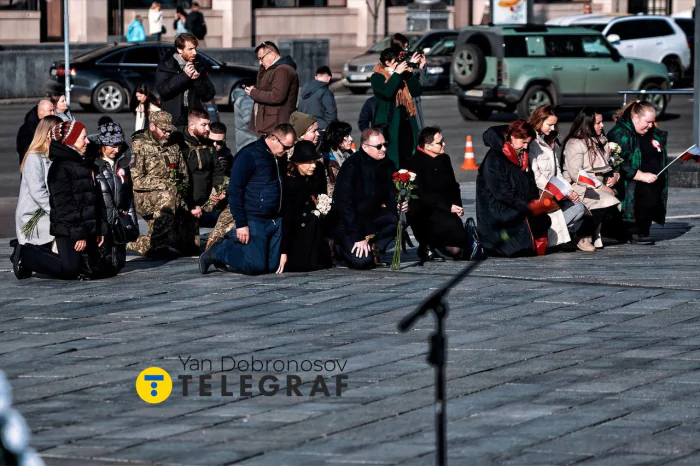 В Киеве простились с 19-летним польским добровольцем Филиппом Антосяком: фото