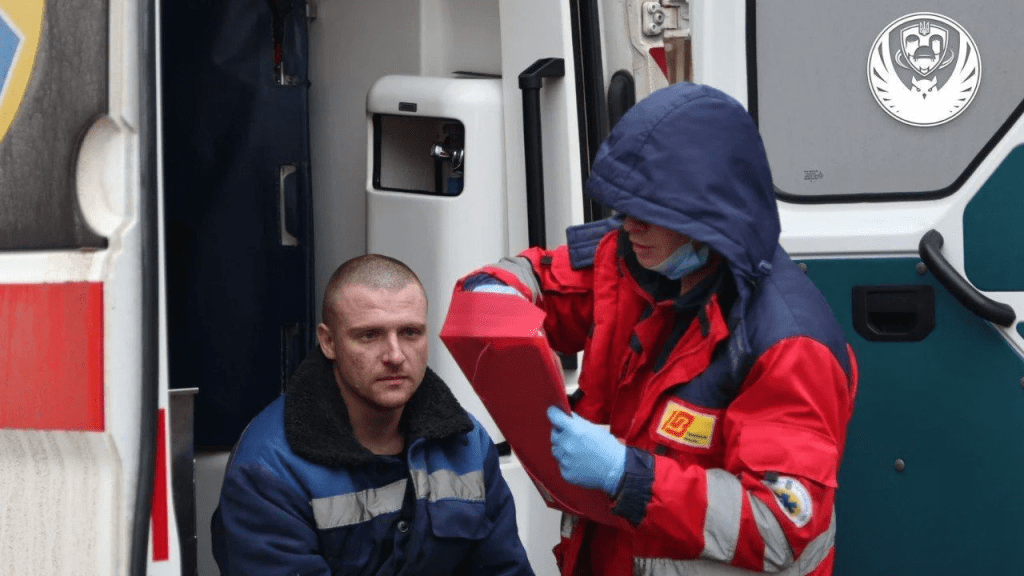 Україна повернула додому важкохворих та поранених полонених (фото) 4 Україна повернула додому важкохворих та поранених полонених (фото)