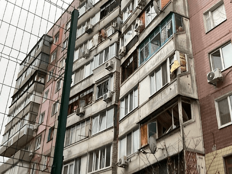 У Дніпрі в результаті ударів безпілотників постраждали три багатоповерхівки (фото)