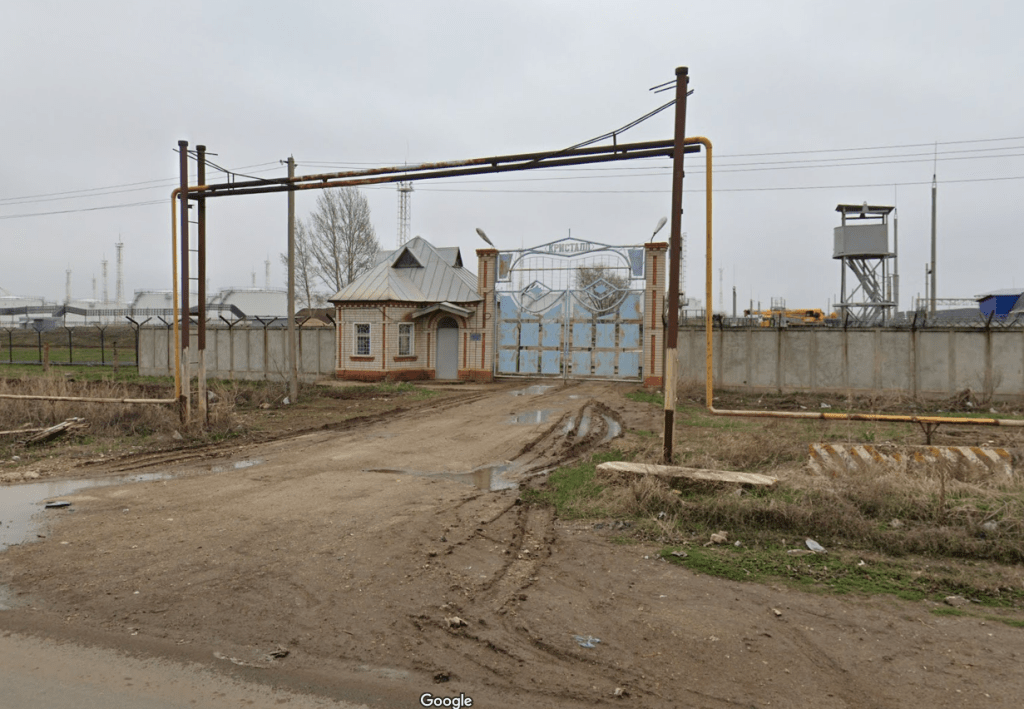 Саратовську область атакували БПЛА: спалахнуло нафтосховище (фото, відео) 7 Саратовську область атакували БПЛА: спалахнуло нафтосховище (фото, відео)