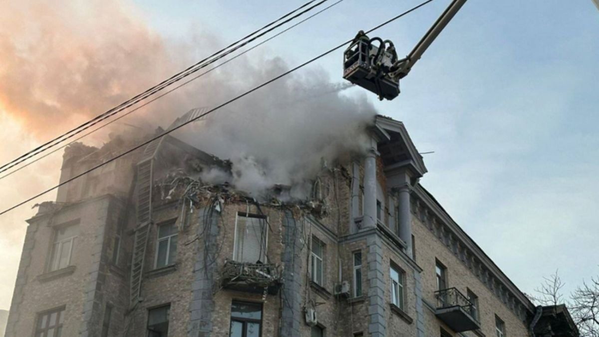 Російський обстріл 1 січня пошкодив будинок Олі Полякової у Києві ➤ Главное.net