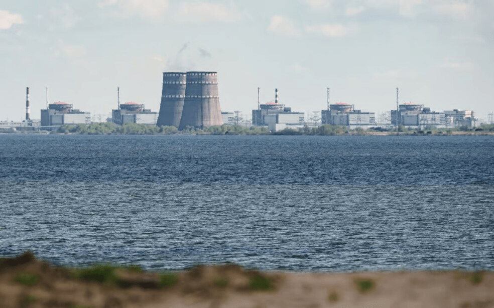 Біля Запорізької АЕС було зафіксовано кілька вибухів: деталі