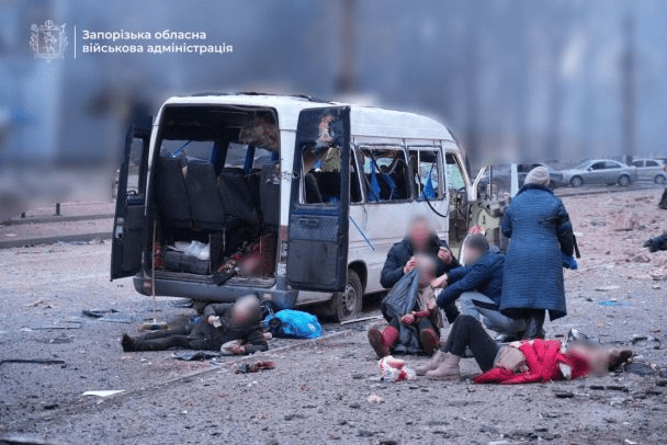Що відомо про ворожий обстріл Запоріжжя 8 січня: є багато постраждалих та загиблих
