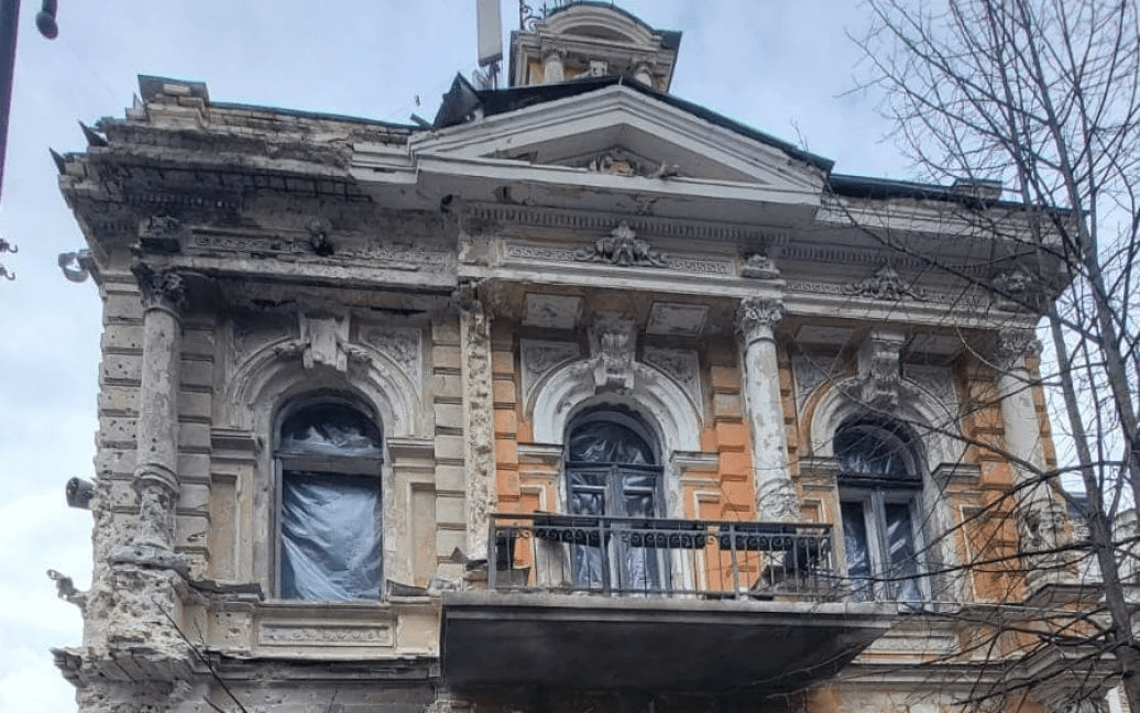 Ворожі дрони пошкодили 13 пам’яток історії та архітектури в Києві (фото)