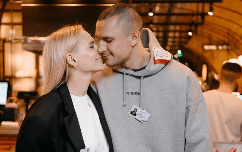 Дівчина Тараса Цимбалюка відреагувала на чутки про їхій розрив ➤ Prozoro.net.ua